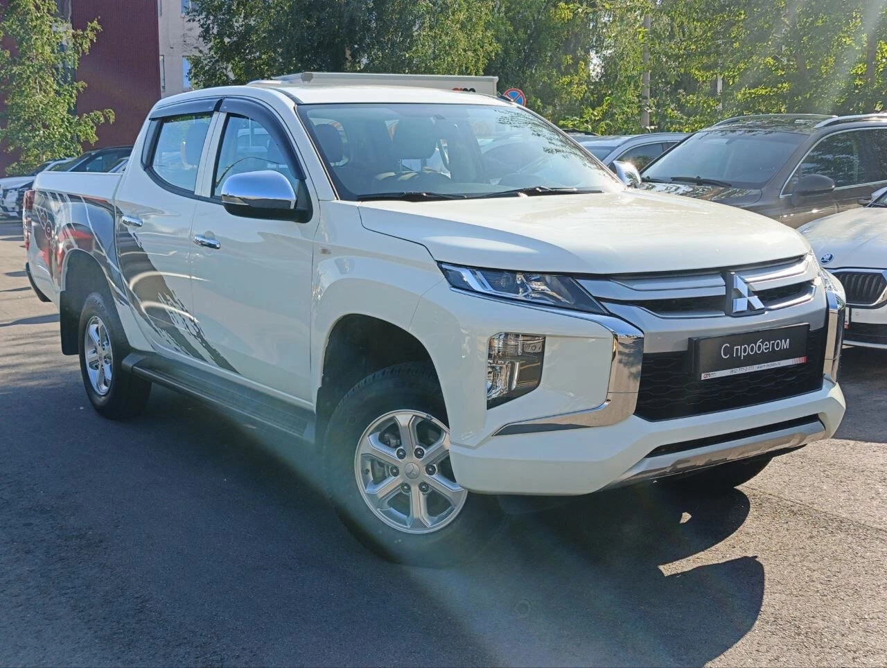 Mitsubishi L200 MMB****90 с пробегом