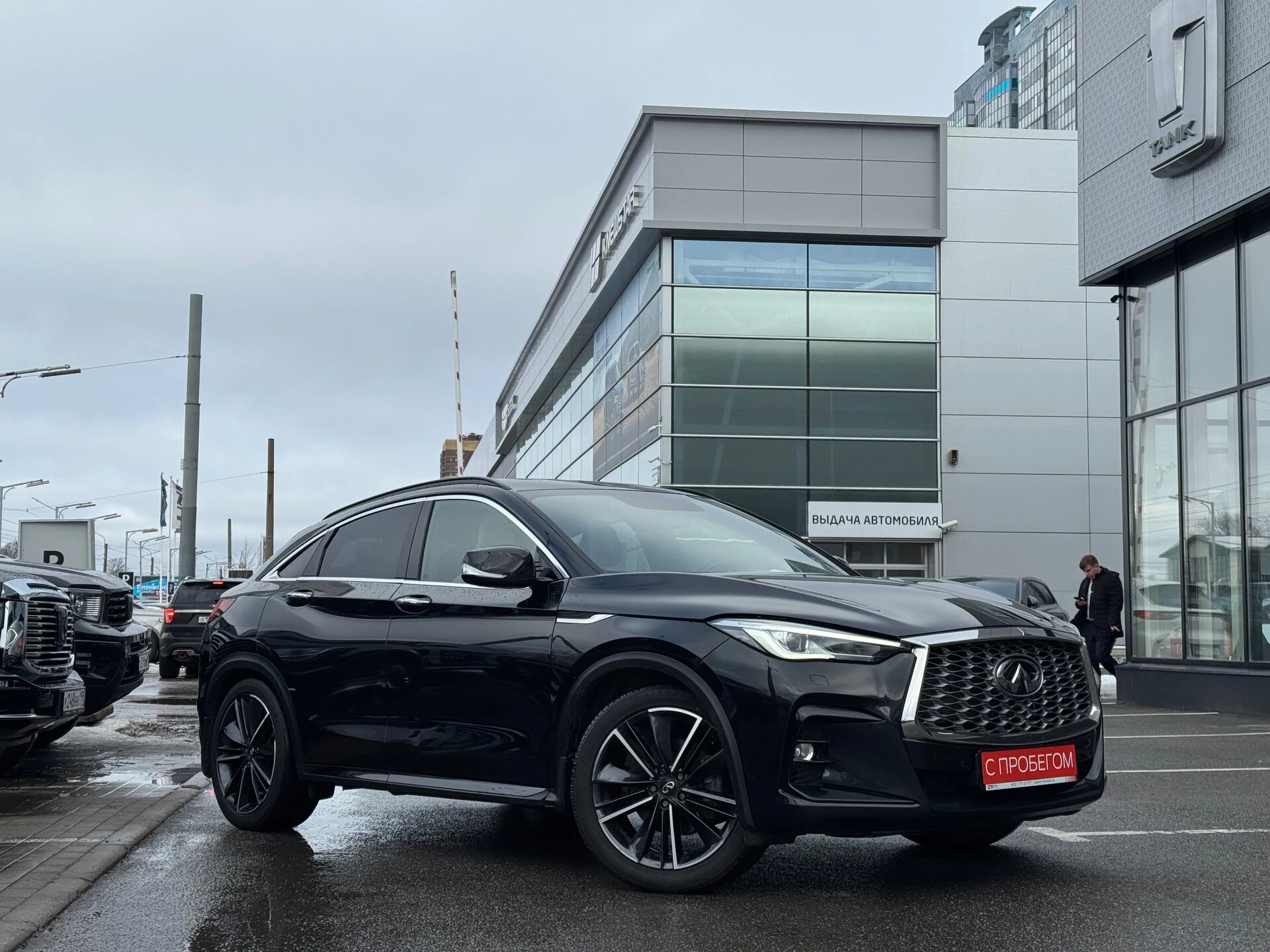 Infiniti QX55 3PC****82 с пробегом