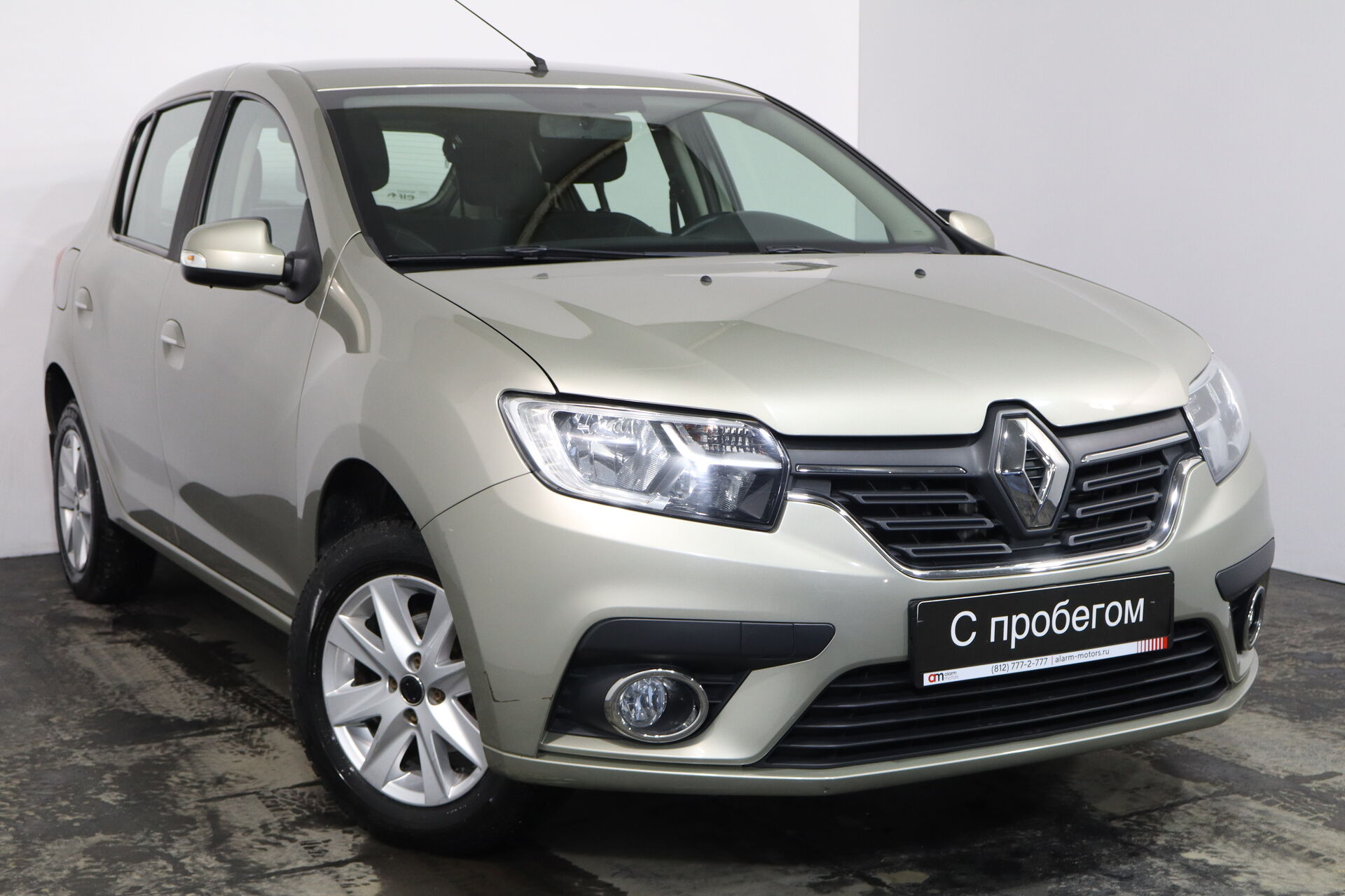 Renault Sandero X7L****32 с пробегом