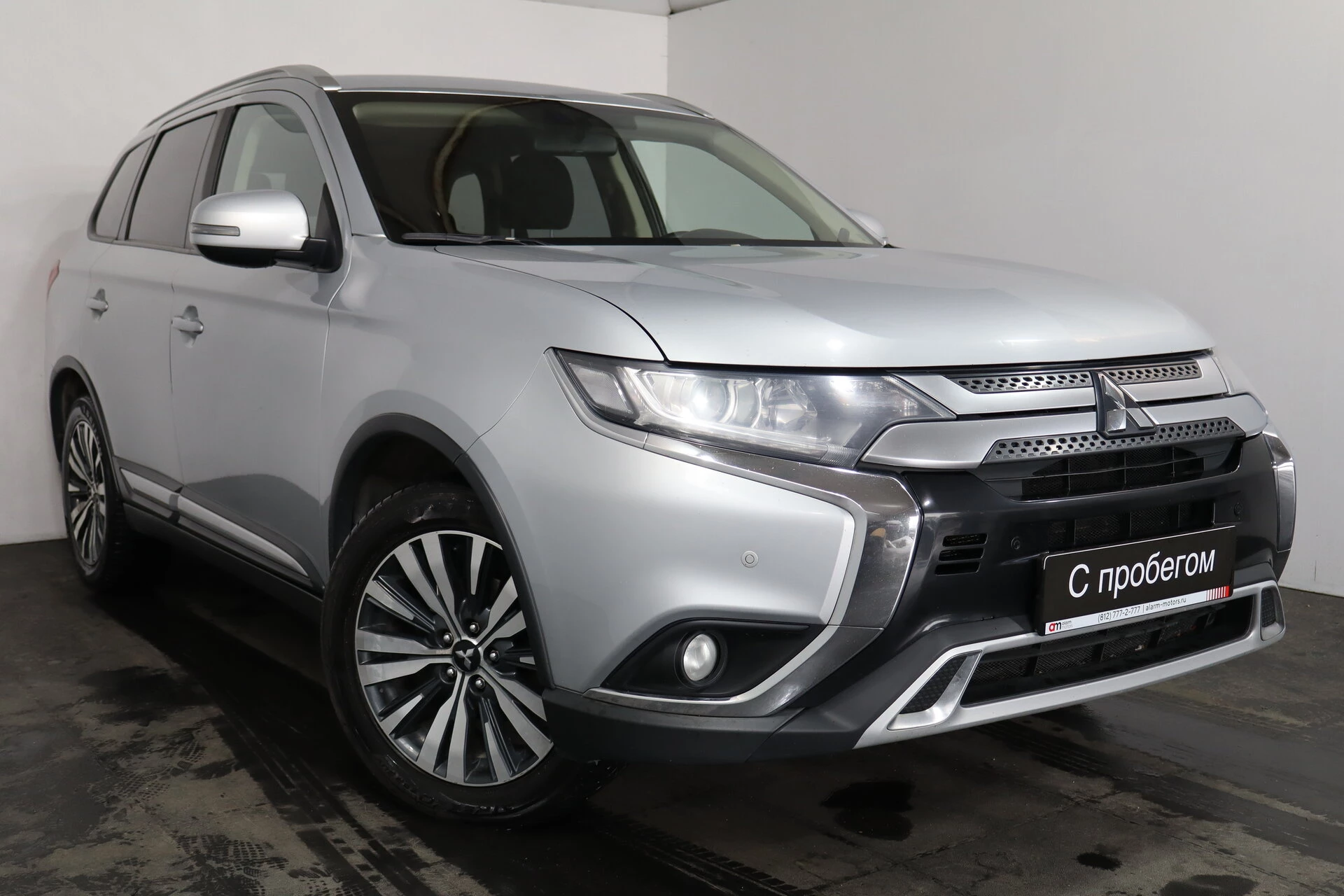 Mitsubishi Outlander Z8T****64 с пробегом