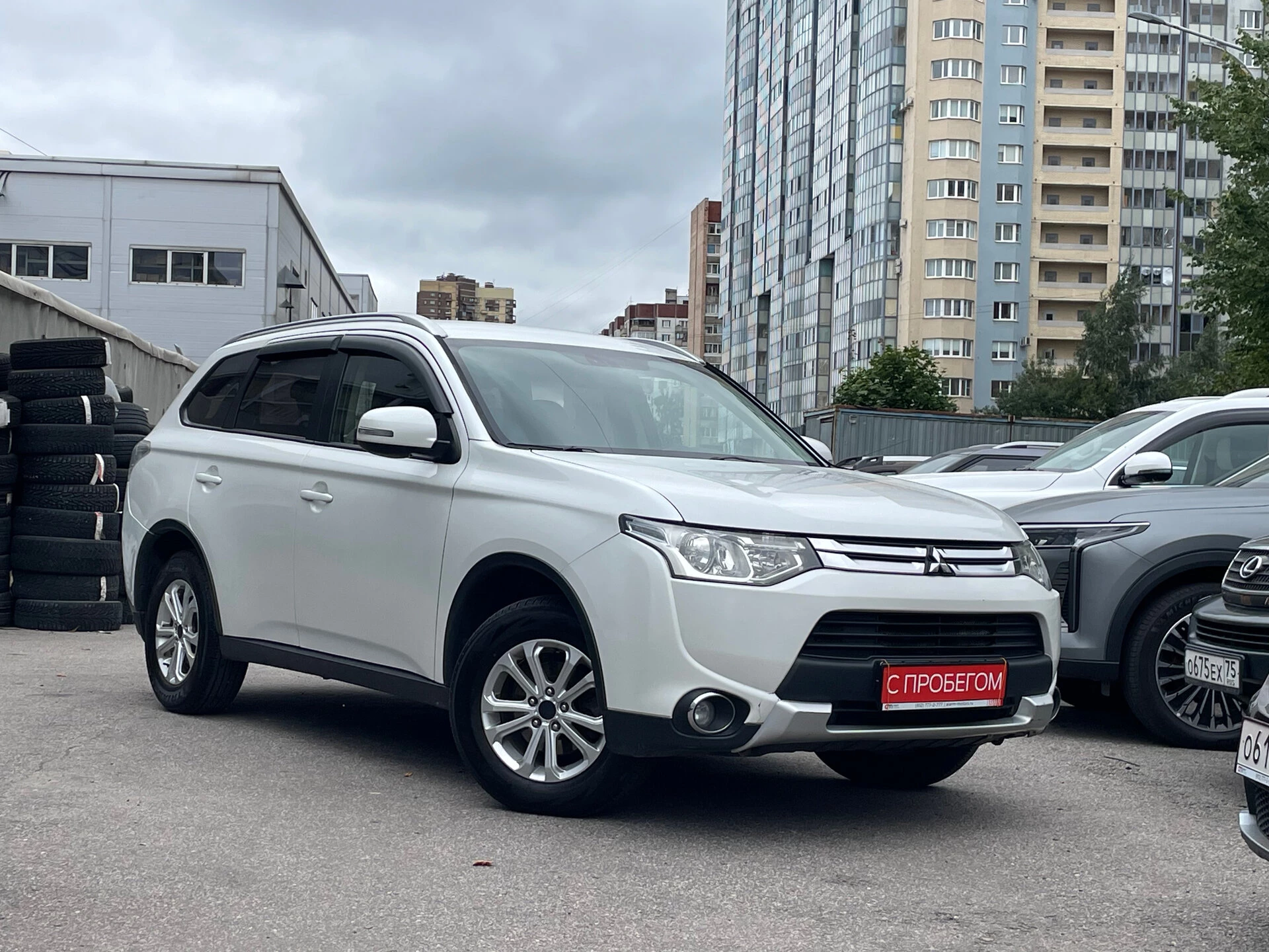Mitsubishi Outlander Z8T****70 с пробегом