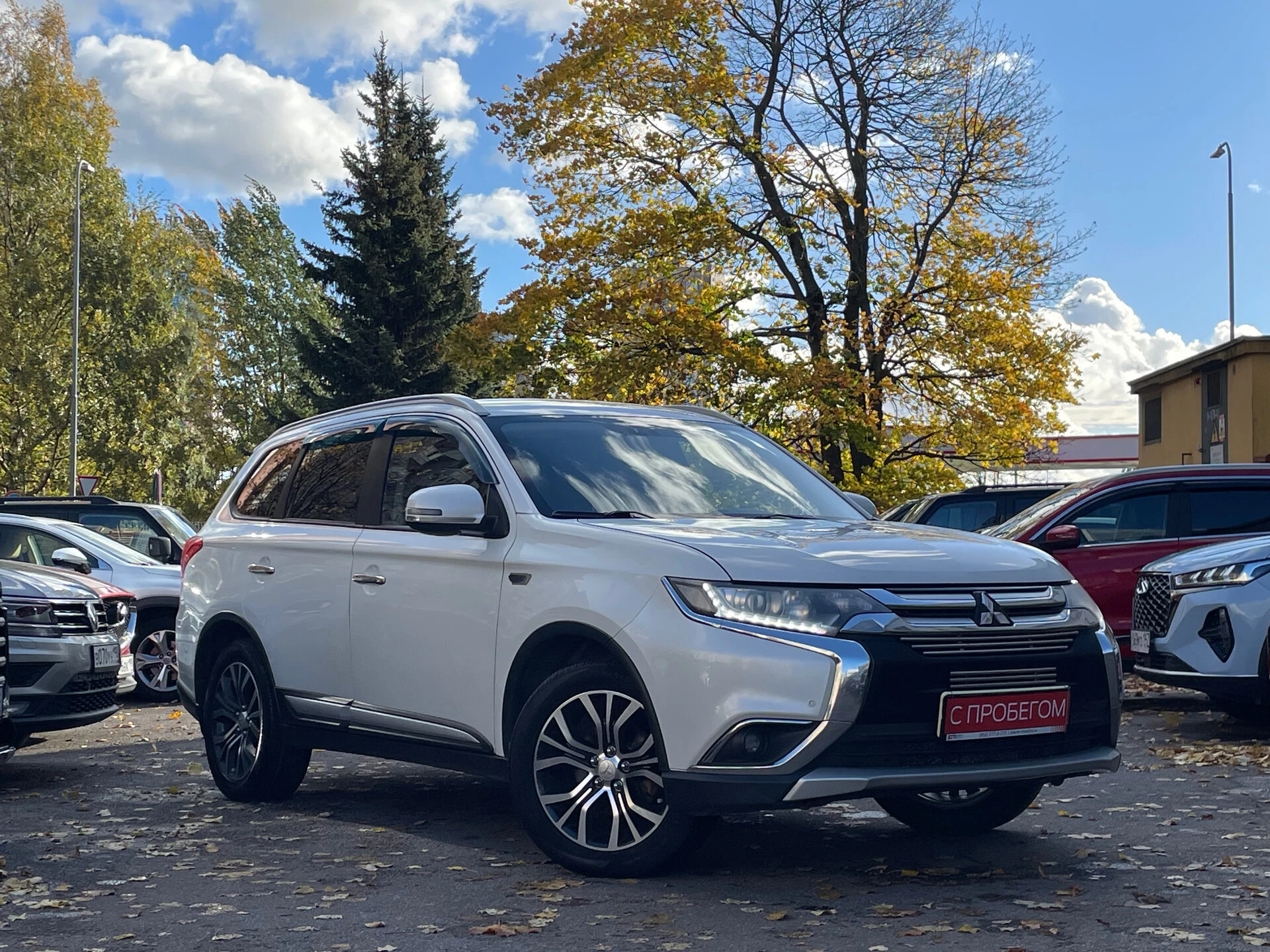 Mitsubishi Outlander Z8T****30 с пробегом