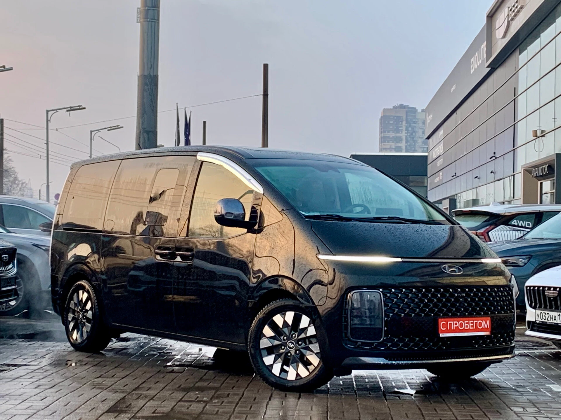 Hyundai Staria KMH****56 с пробегом
