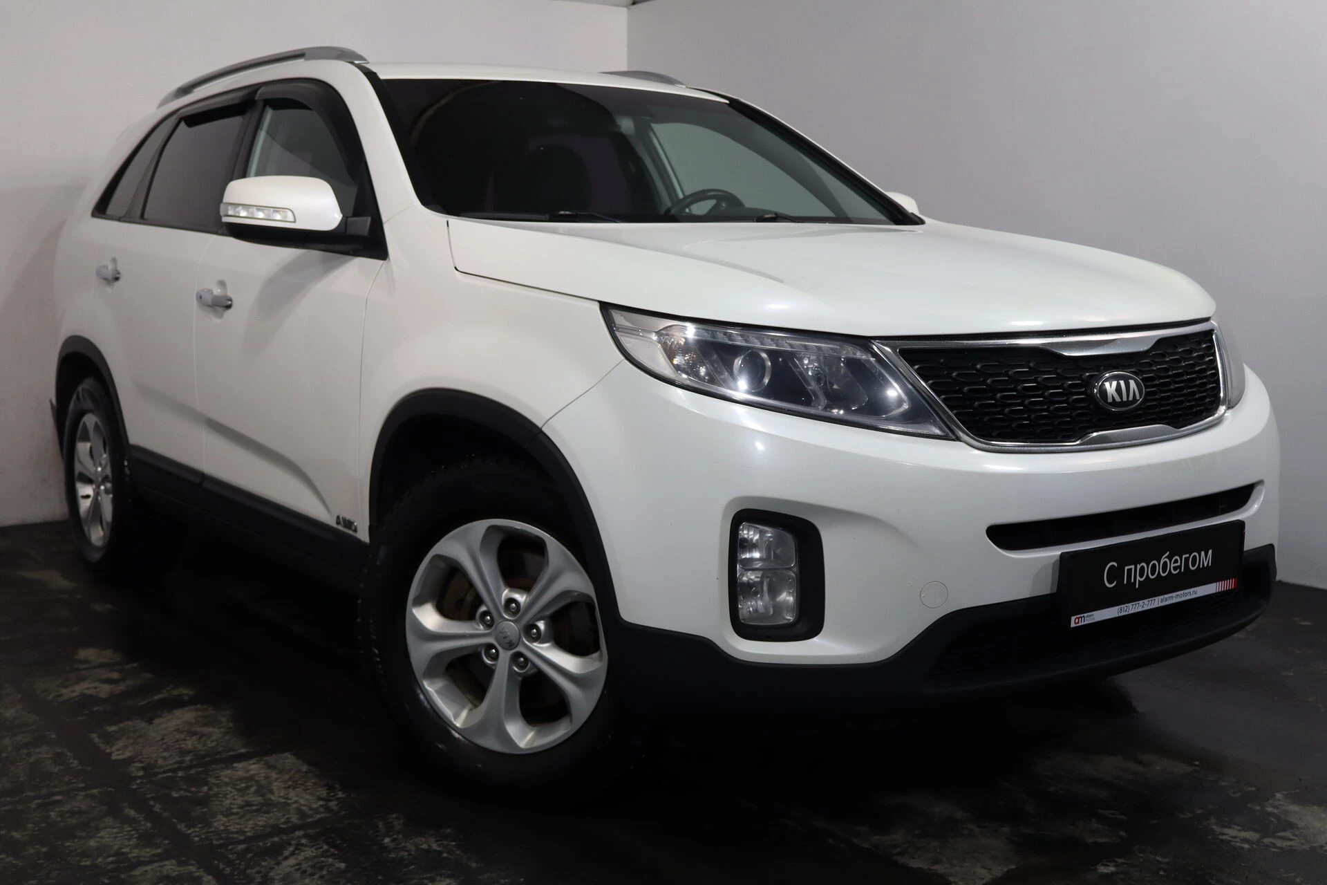 Kia SORENTO XWE****55 с пробегом