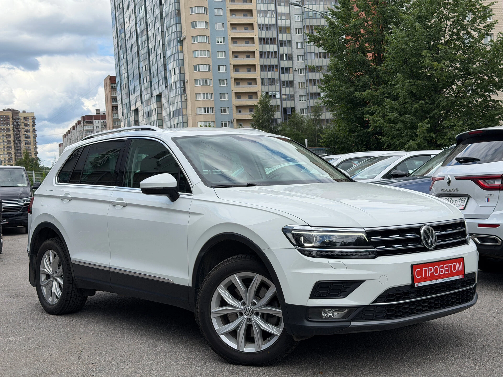 Volkswagen Tiguan XW8****33 с пробегом