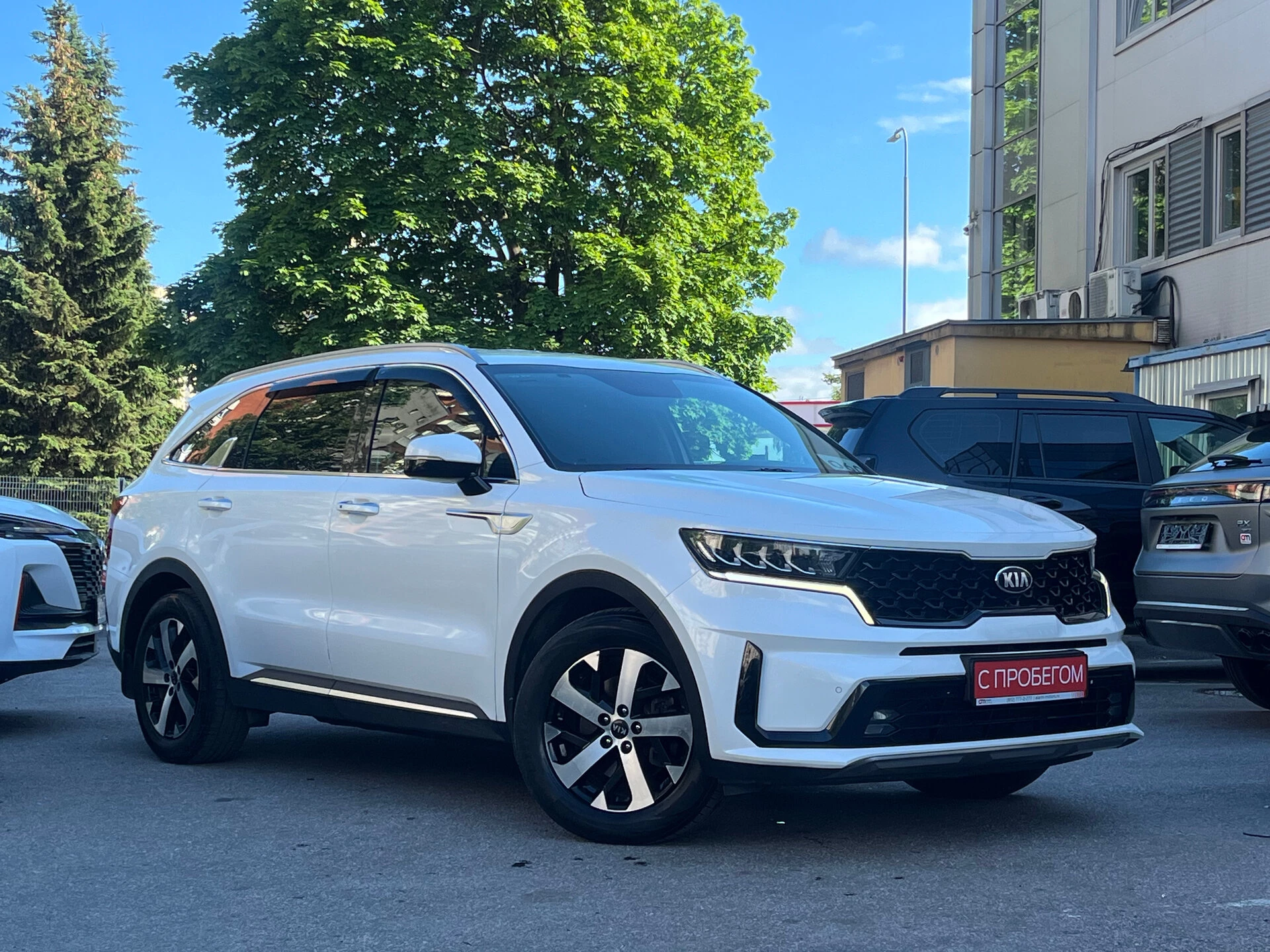 Kia SORENTO XWE****59 с пробегом