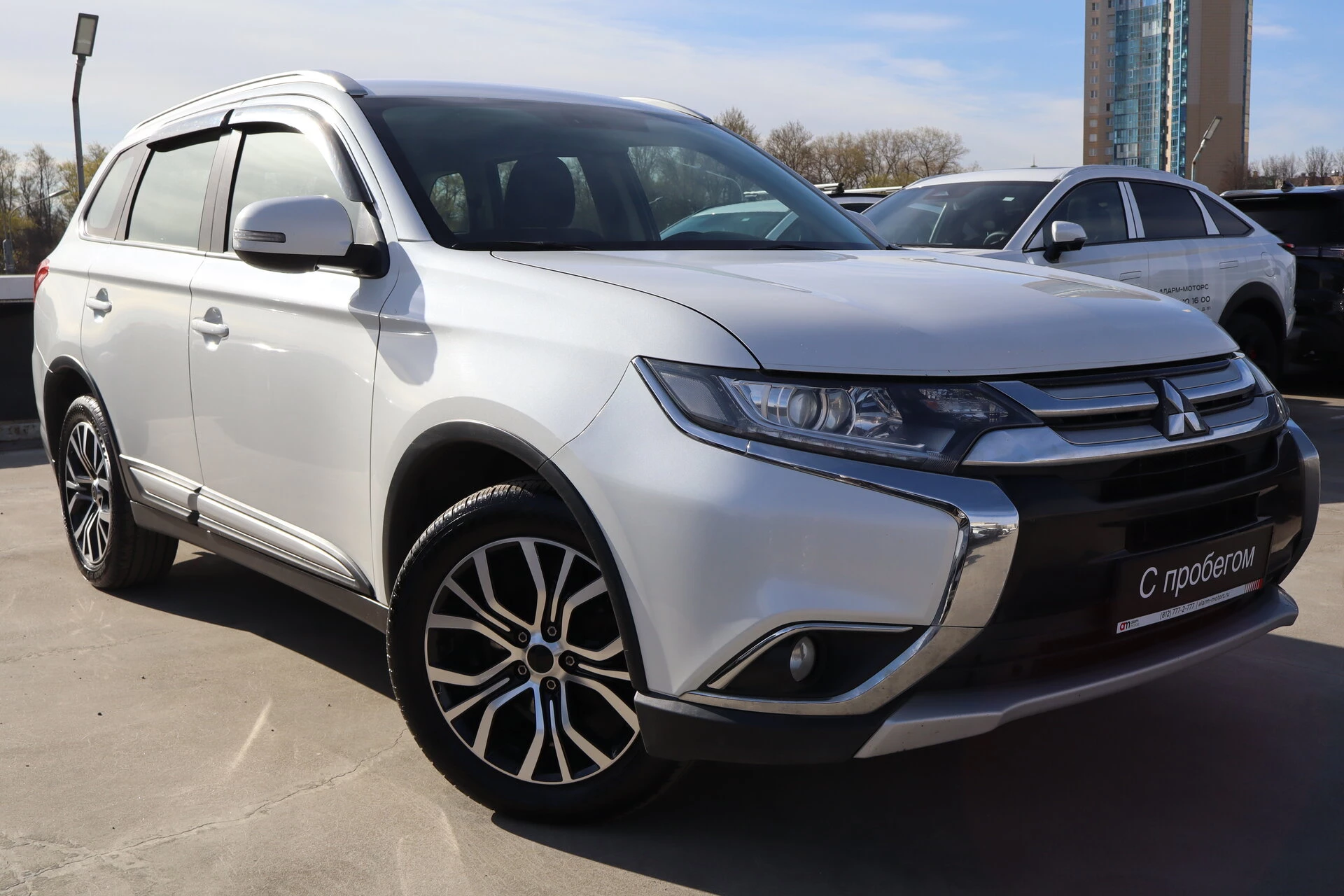 Mitsubishi Outlander Z8T****98 с пробегом