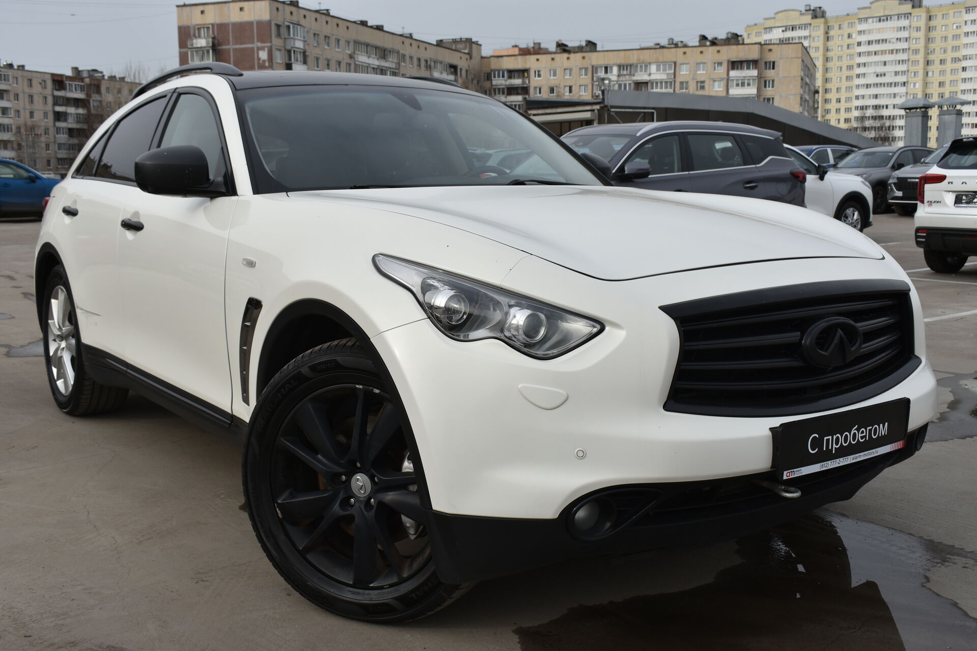 Купить Infiniti с пробегом в Санкт-Петербурге – бу автомобили в Аларм-Моторс