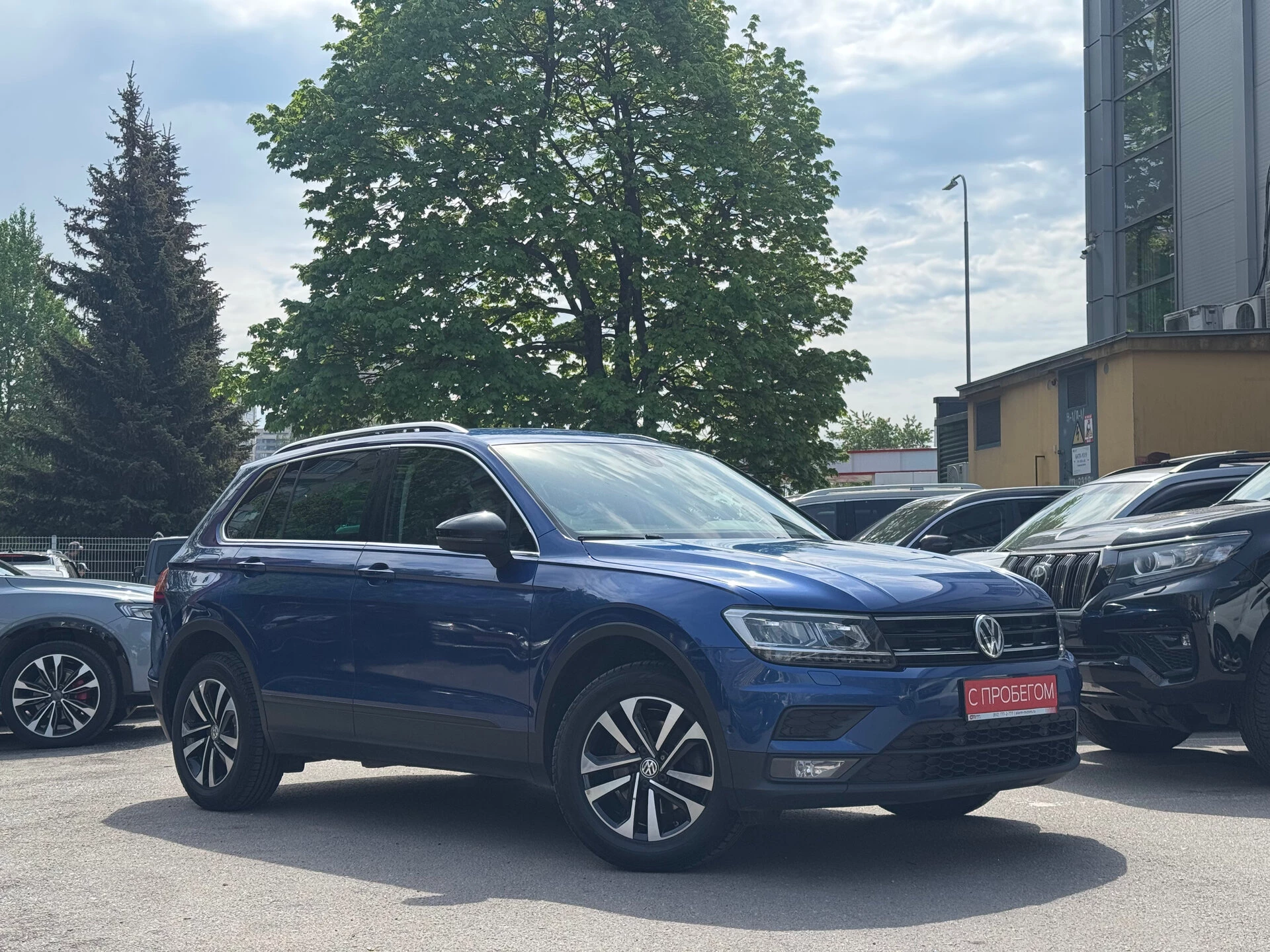 Volkswagen Tiguan XW8****53 с пробегом
