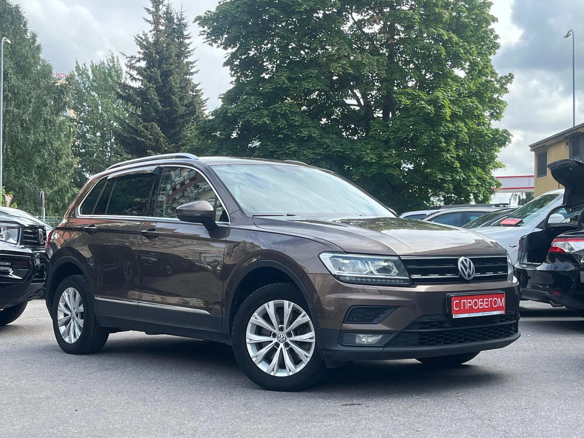 Volkswagen Tiguan XW8****72 с пробегом