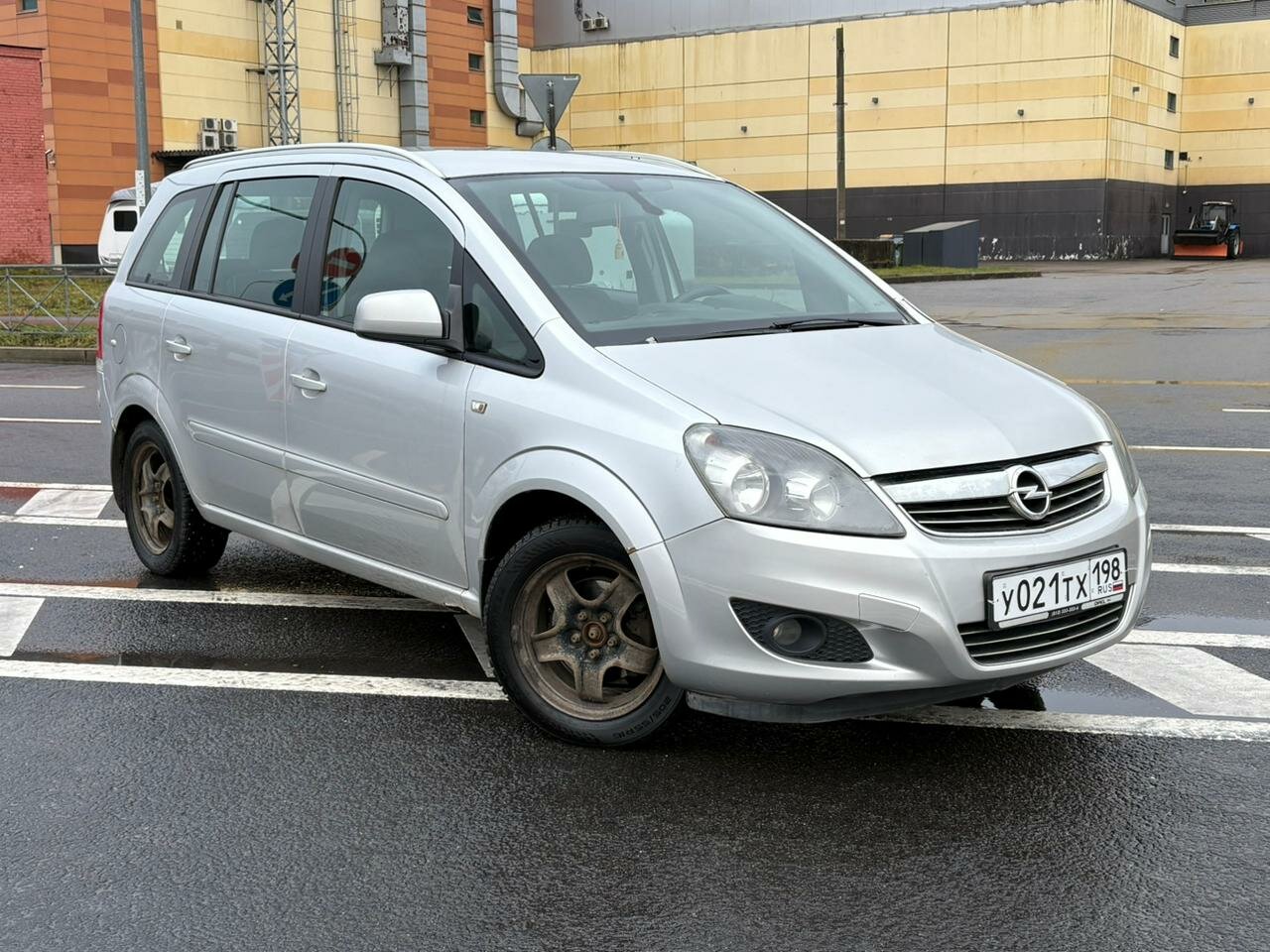 Opel Zafira XWF****49 с пробегом