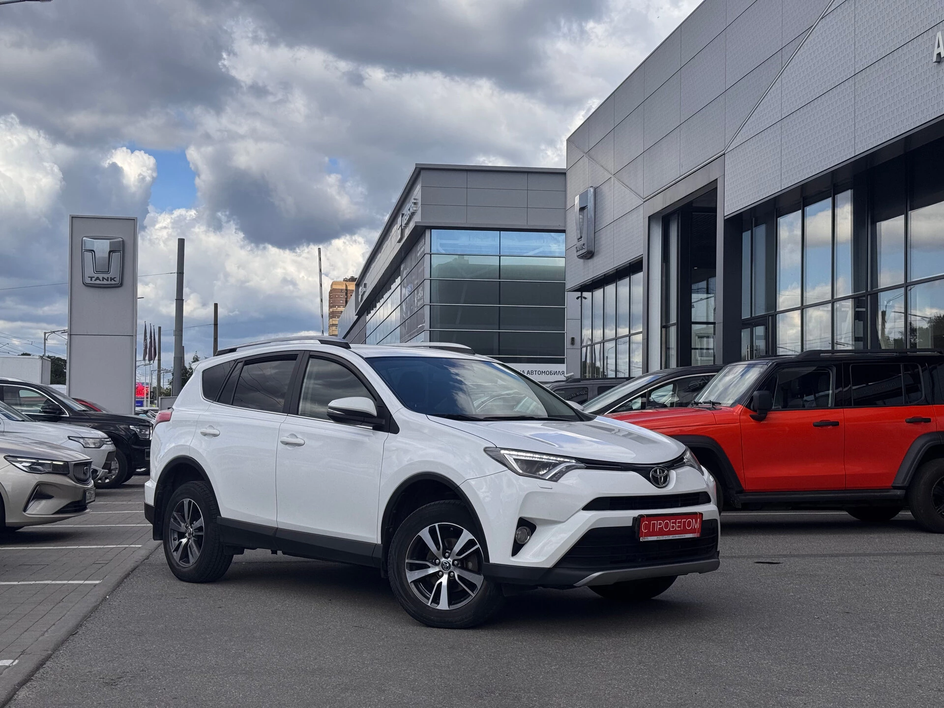 Toyota RAV4 XW7****40 с пробегом