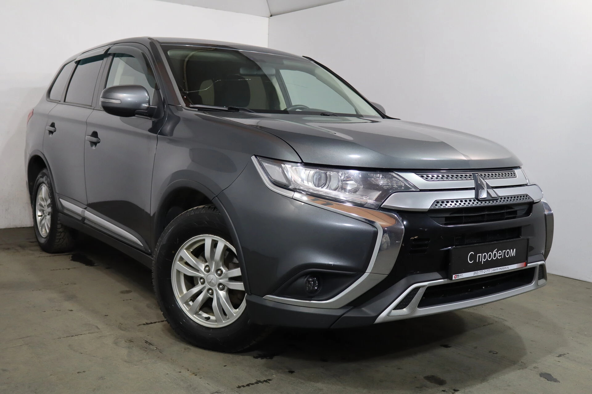 Mitsubishi Outlander Z8T****15 с пробегом