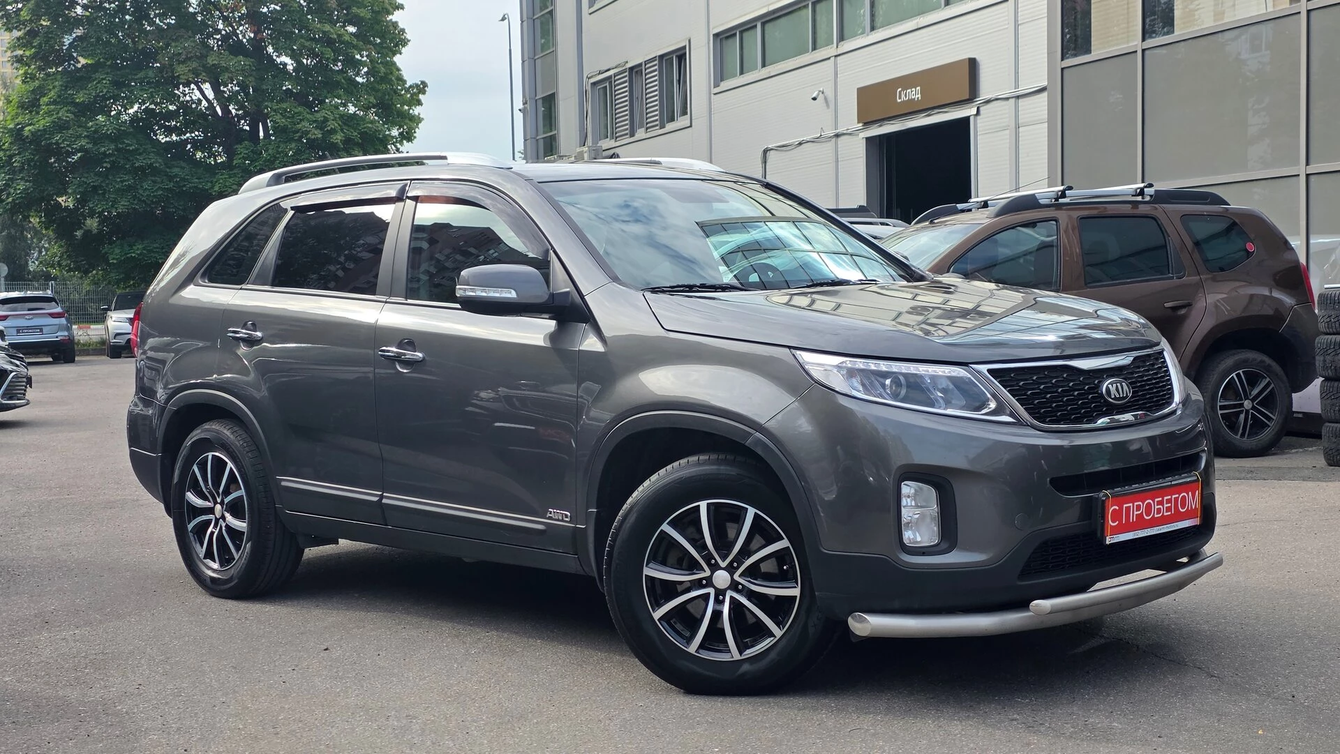 Kia SORENTO XWE****44 с пробегом
