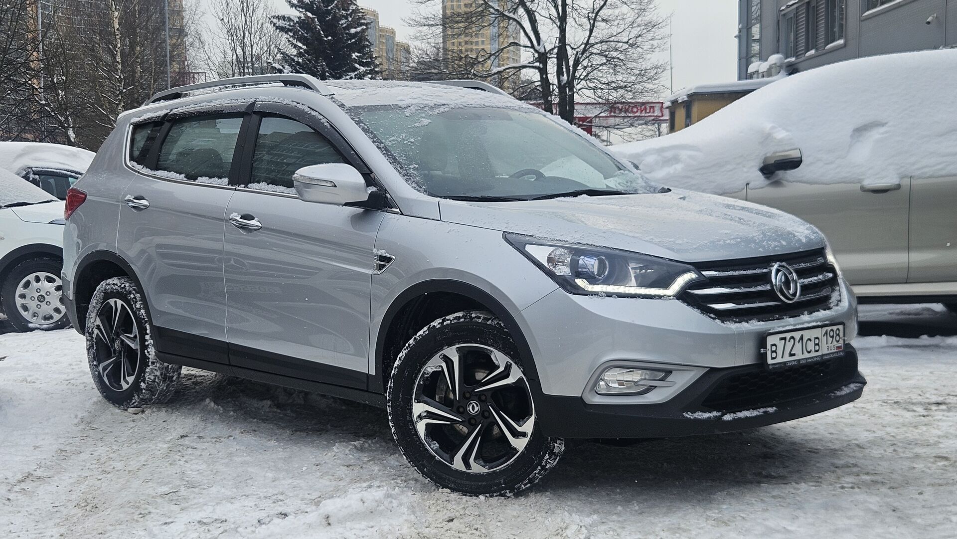 DongFeng AX7 LGJ****04 с пробегом
